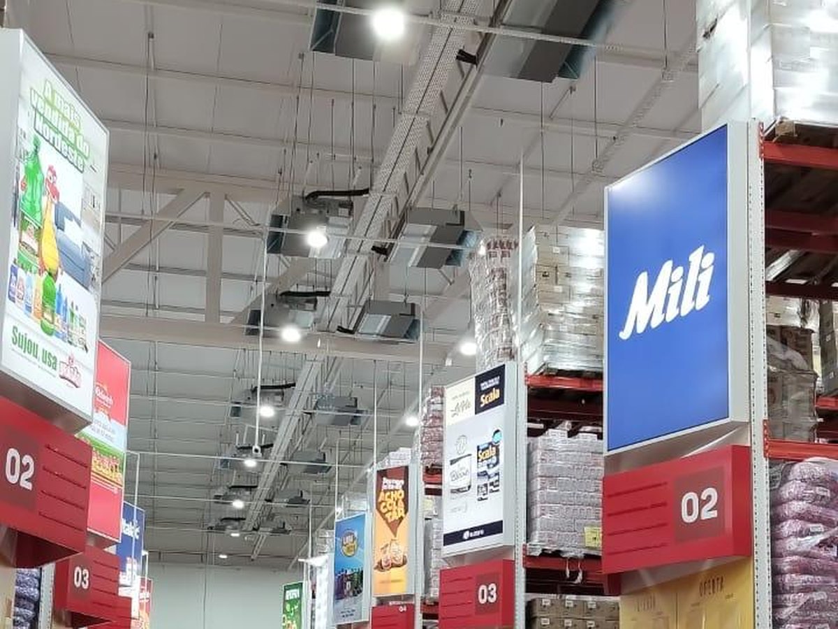 Lojas, shoppings e supermercados